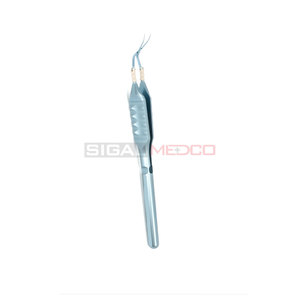 Pinzas de Capsulorrexis de Acción Cruzada con Puntas Anguladas de 45°, Eje de 1.5 mm de Ancho, Afiladas y Dentadas, Manuales, de Acero Inoxidable Alemán, Oftálmicas - Product Image 3