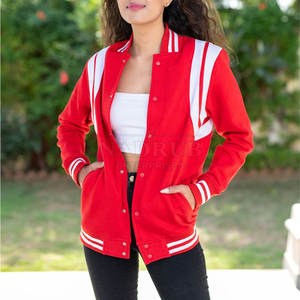Veste universitaire inspirée du streetwear pour femmes avec contraste audacieux Veste universitaire pour femmes de haute qualité avec étiquette de marque personnalisée - Product Image 4