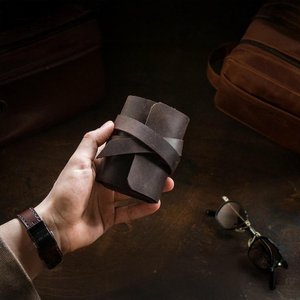 Organisateur de chargeur de rouleau de câble de luxe durable en cuir écologique pochette de voyage à cordon personnalisé LCH-0035C - Product Image 6