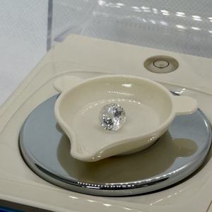 Cuentas de piedras preciosas de cuarzo blanco Natural completamente transparentes de alta calidad Forma redonda elegante - Product Image 2