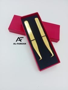 Pince à cils en acier inoxydable durable à 90 degrés en fibre de botte pointue en gros au meilleur prix 24K couleur or avec poignée en diamant - Product Image 5