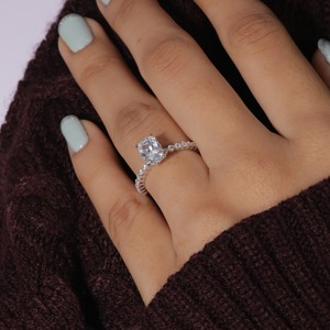 Anillo de compromiso de oro macizo de 14K personalizable VS corte ovalado IGI Lab aniversario diseño profesional para fiestas anillos finos - Product Image 3