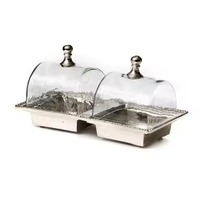 Luxueuze gouden metalen khajoor schaal met bloemmotief deksel voor Ramadan en Iftar cadeau & decoratie. Elegante schaal voor gedroogd fruit & dadels.