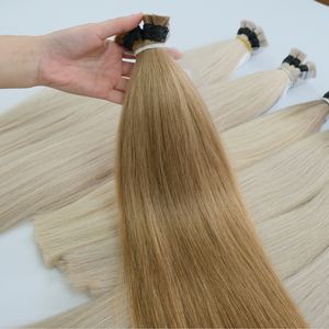 Extensions de cheveux humains vierges 100% en gros d'usine Extensions de cheveux en vrac alignés sur des cuticules sans enchevêtrement de vague naturelle - Product Image 1