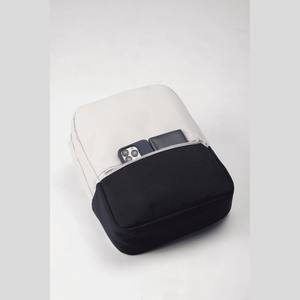 Mochila de Moda Impermeable de Poliéster con Cierre de Cremallera, Múltiples Compartimentos, Hecha en Vietnam, Unisex - Product Image 4