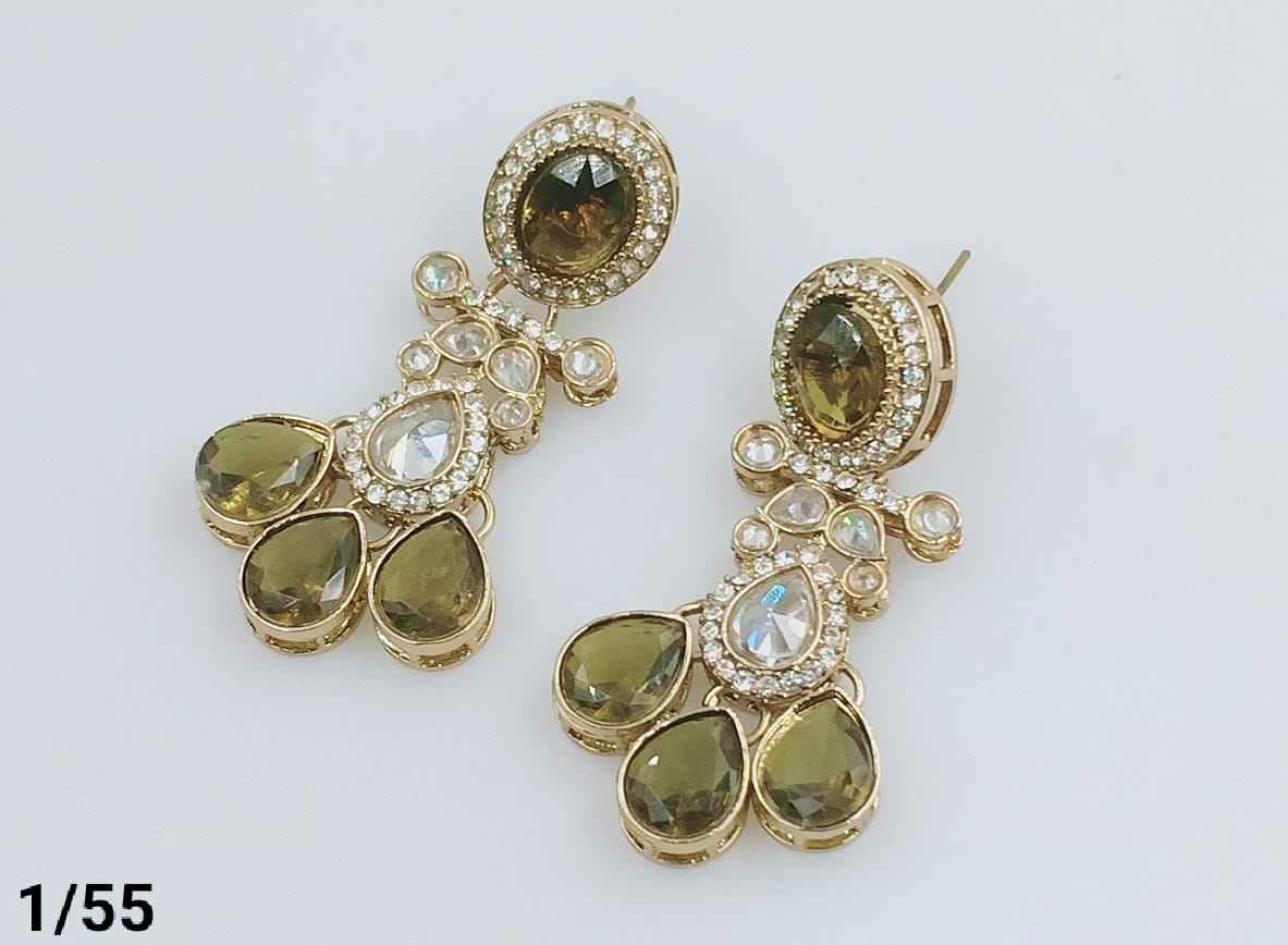 สีเขียว