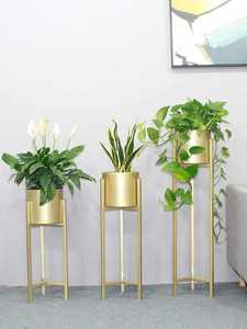 Shiny Farmhouse Style Metal Decorative Garden Planter Perfect For Creating A Cozy And Inviting Garden Atmosphere For Guests - Product Image 4