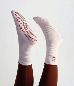 Calcetines Deportivos Antideslizantes con Agarre en el Empeine, de Algodón Elástico, Transpirables, Cómodos, para Yoga, Pilates, Fitness, Ejercicio en Interiores - Product Image 4
