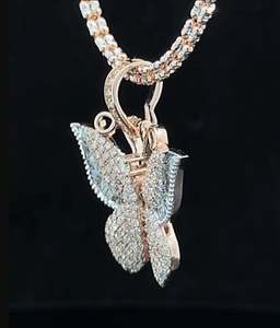 Colgante de mariposa de oro y diamantes de 14K y joyería ostentosa de Hip Hop de oro de 10K con dijes de rapero - Product Image 2