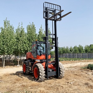 Carretilla elevadora todoterreno diésel de 3,5 toneladas, carretilla elevadora todoterreno con tracción total integrada hidráulicamente - Product Image 2