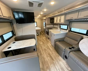 Caravana de Viaje Usada T-h-o-r H-u-r-r-i-c-a-n-e 29M 2022 2023 2021 Directo de Fábrica - Product Image 2