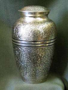 Gravure Bronze Crémation Urnes Cuivre Toned Classique En Relief Gravé À La Main En Métal Laiton Haute Qualité Vente Chaude Urnes De Crémation - Product Image 5