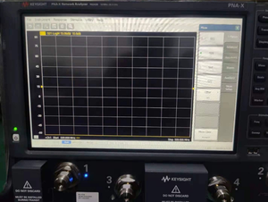 Analizador de Redes Vectoriales KEYSIGHT PNA N5245B con 4 Puertos 10MHz-26.5GHz - Product Image 3