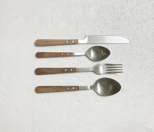 Ensemble de couverts 4 pièces en bois de manguier et acier inoxydable de haute qualité ensemble de couverts cuillère en bois ensemble de cuillères - Product Image 4