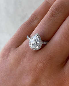 Bijoux fins faits à la main 18K or pur Halo Solitaire bagues avec poire coupe laboratoire diamant prong ensemble luxe pavé diamant bagues - Product Image 4