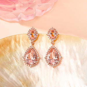 Pendientes de Plata de Ley con Morganita Sintética de Corte Doble Pera, Marca Jeulia - Product Image 6
