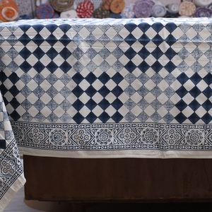 Nappe imprimée de bloc de main floral de qualité supérieure pour les mariages Utilisation quotidienne Textile durable doux fait à la main pour une maison élégante - Product Image 4