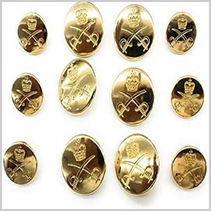 Boutons en laiton moulés sur mesure pour uniformes institutionnels, manteaux et vêtements de cérémonie - Product Image 1