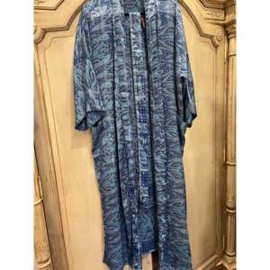 Veste en soie imprimée Paisley bleue, style sari - Product Image 2