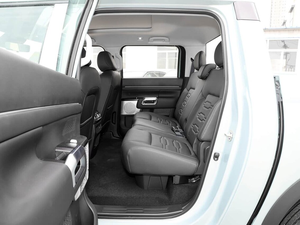 Pick-up hybride électrique tout-terrain, conduite à gauche, véhicule utilitaire - Product Image 4