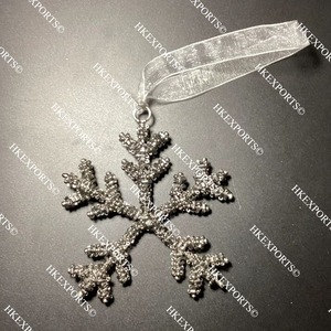 Adornos navideños con cuentas multicolores hechos a mano Adornos festivos únicos para árboles festivos para regalos y decoraciones - Product Image 2