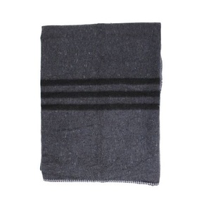 Mantas tejidas de lana de algodón y poliéster acrílico gris de alta calidad, suministro institucional de estilo liso para invierno, Avior Industries PVT LTD - Product Image 3
