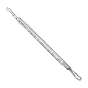 Pousse-cuticules de luxe en acier inoxydable couleur argent pour le soin des cuticules - Product Image 1