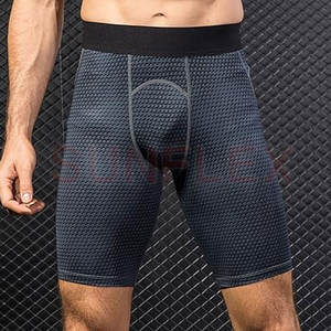 Shorts de compression respirants à taille élastique de style urbain pour hommes, fabriqués au Pakistan, couleurs et logo personnalisables, séchage rapide - Product Image 3