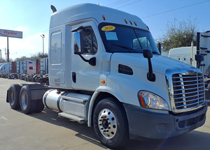 EASY OFFER 2020 <b>Freightliners</b> Cascadias 113 Sleeper Semi <b>Truck</b> 72 Integral Sleeper 450HP Automatic - Product Image 3