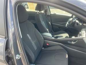 HYUNDAI ELANTRA SEL 2024, berline à faible kilométrage, traction avant - Product Image 3