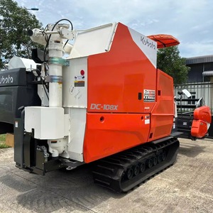 Pour tracteur chenillé Kubota DC 108X : Système moteur automatique, moissonneuse-batteuse agricole durable avec technologie de battage avancée - Product Image 2