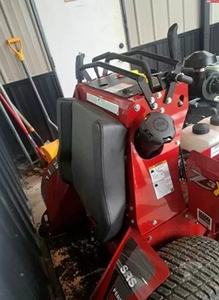 Cortacésped Comercial de Giro Cero 2026 Ferris SRS Z3X de 61 Pulgadas con Plataforma de Suspensión, Motor Vanguard EFI de 37HP y Protección de Aceite, Usado - Product Image 5