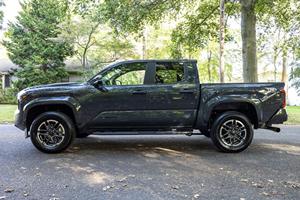 Toyota Tacoma TRD Sport 2025 Haute Performance 6 Vitesses - Product Image 3