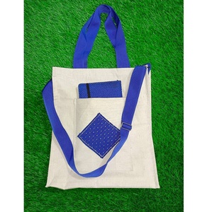 ถุงช้อปปิ้งผ้าฝ้ายและริบบิ้นโพลีเอสเตอร์พร้อมกระเป๋าด้านนอกสีธรรมชาติถุงของขวัญผ้าใบ - Product Image 1