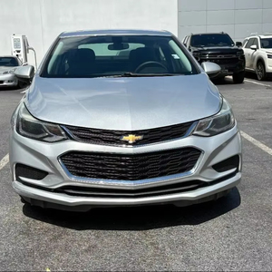 Usado 2017 Chevrolet Cruze LT - Product Image 1