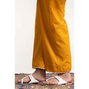 ชุดเซ็ตผ้าเครปปักลายผสมผสานสีมัสตาร์ดสำหรับผู้หญิง ชุดสองชิ้นความยาวเหนือเข่า ไซส์ XS และ XXS - Product Image 6