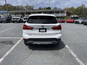 BMW X1 sDrive28i FWD 2018 / Disponible à la vente, faible kilométrage, moteur essence, véhicule d'occasion en excellent état, sans accident, Offre Spéciale, Conduite à gauche - Product Image 2