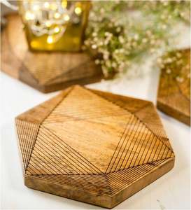 Brown mango wood <b>trivet</b> geometric pattern nonslip tabletop heat resistant <b>pan</b> & hotpot protecting for home kitchen dining table - Product Image 3