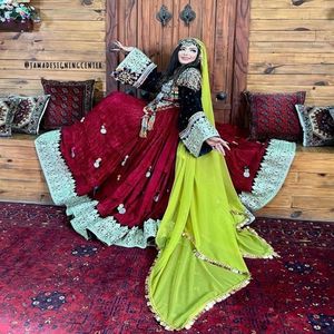 Salwar Kameez pour femmes en gros, couleur rouge, haute qualité, en soie filet, robes afghanes faites à la main, au meilleur prix - Product Image 1