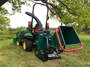 Déchiqueteuse à bois diesel WC-46 de nouveau modèle avec la machine entraînée par prise de force d'alimentation hydraulique à vendre pour des branches d'arbre et l'écaillage de bois - Product Image 3