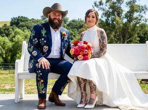 Traje de Boda Bordado Estilo Vaquero para Hombre, Blazer y Pantalones con Diseño Floral de Calavera - Product Image 4