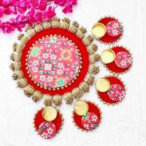 Lot de 6 bougies chauffe-plat décoratives en bois avec plaque Rangoli Décoration de mariage Temple Décoration d'entrée de maison de Noël - Product Image 1