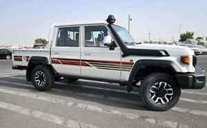 TOYOTA Land-Cruiser 79 USADA EN BUEN ESTADO, CAMIONETA DOBLE CABINA - Product Image 4