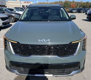 Vert 2025 Ki_a Sportage EX FWD utilisé avec les sièges en cuir Premium Package Système de navigation Bluetooth Toit ouvrant - Product Image 1