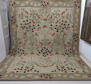 Alfombras de lana hechas a mano con diseño de flores abstractas, tamaño y color personalizables para uso en el hogar, oficina o sala de estar. - Product Image 4