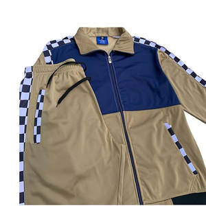 Survêtements en gros de haute qualité avec fermetures à glissière durables, solutions de fournisseur de survêtements OEM garantissant une usure durable et une sensation de qualité supérieure - Product Image 6