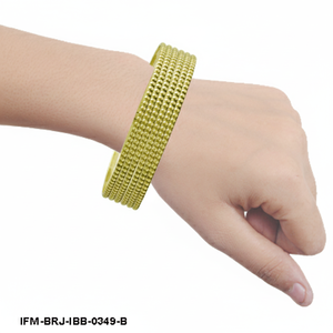 Bracelet en laiton doré artisanal, minimaliste, empilable, texturé, bijoux pour femmes - Product Image 6