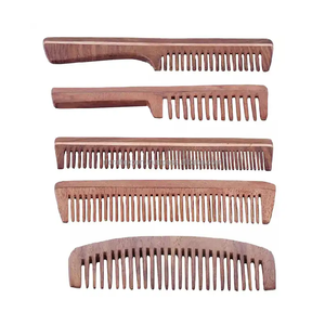 Peine para piojos de madera Natural hecho a mano portátil y suave para viajes diseño personalizable al por mayor para uso doméstico - Product Image 1