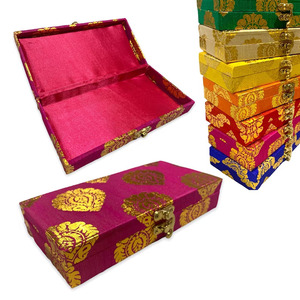 Sangeet Dholki-recuerdo de boda indio de madera para fiesta, recuerdo de boda, caja de brazalete de joyería multiusos, regalo de vuelta para fiesta, regalo Lohri - Product Image 2