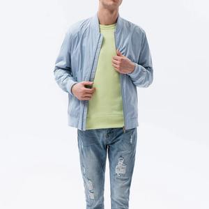 เสื้อแจ็คเก็ตบอมเบอร์ผู้ชายไซส์ใหญ่ แห้งเร็ว ระบายอากาศดี คอปกพับได้ สวมใส่สบาย มีโลโก้ด้านหน้า ผลิตจากโพลีเอสเตอร์ 100% ผลิตในประเทศปากีสถาน - Product Image 2